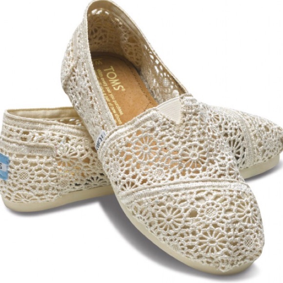 Toms Shoes - NWT Toms Crochet Classic Shoe
